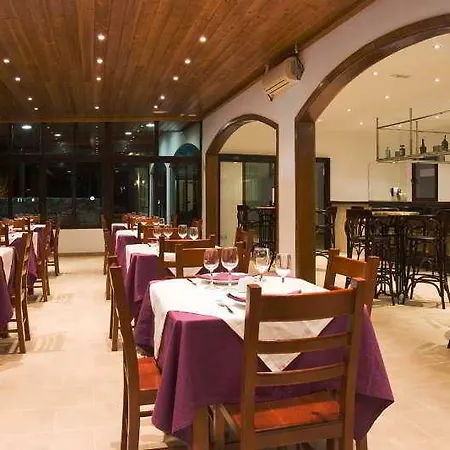 塔百巴公寓酒店