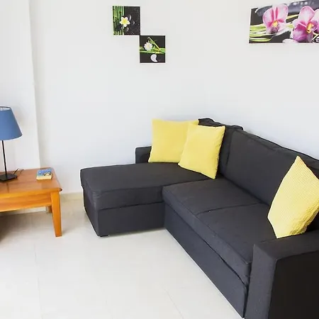 塔百巴公寓酒店 *