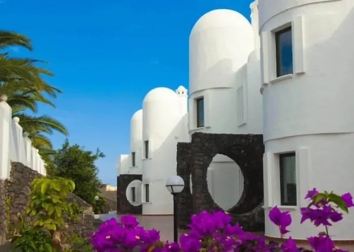 Tabaiba * Costa Teguise